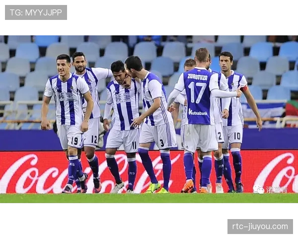 赛前动态：皇家社会两名主力边后卫恢复合练，有望出战周末联赛